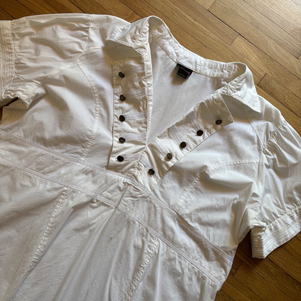 Vintage Y2K Torrid White Poplin Short Sleeve Tunic Top Modern Retro Minimalism